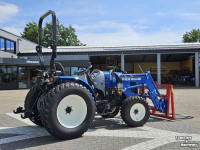 Tracteur pour horticulture New Holland Boomer 55 HST Compact Tractor