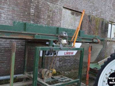 Remplisseur de caisses  EIGENBOUW