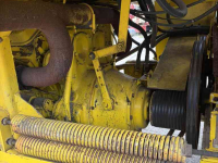 Ensileuse automotrice Hesston Field queen rear dump