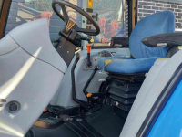 Tracteur New Holland T5050 met voorlader