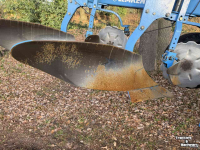 Charrues Lemken 8/ 5 schaar wentel ploeg
