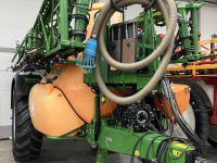 Pulvérisateur trainé Amazone UX 5200-40-3