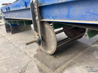 Convoyeur élévateur  opvoerband met schuine meenemer