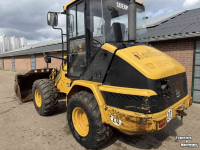 Chargeuse sur pneus Caterpillar 906