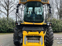 Ensileuse automotrice New Holland FR9060