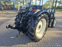 Tracteur pour vignes et vergers New Holland T4.65V