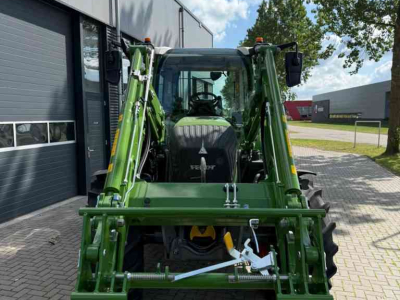 Chargeur frontal Fendt Cargo 4X75