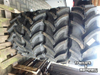 Roues, Pneus, Jantes, Barillets Jumelage  320/70R20