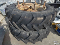 Roues, Pneus, Jantes, Barillets Jumelage Michelin Molcon dubbellucht met Michelin 18.4 R38
