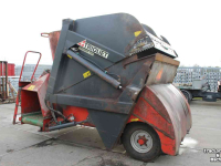 Mélangeuse Verticale Trioliet Triomix1-1000 Triomix TM10 zelfladende voermengwagen snijbord bewegende messen