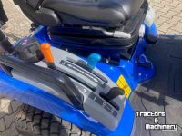Tracteur New Holland BOOMER 25 COMPACT