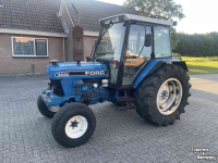 Tracteur Ford 4830 16-speed dual power