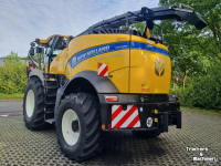 Ensileuse automotrice New Holland FR 920 ST5 hakselaar