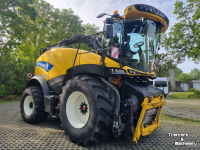 Ensileuse automotrice New Holland FR 920 ST5 hakselaar