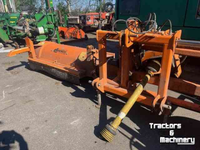 Rotobroyeur Ducker UM 23 en USM 18
