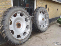 Roues, Pneus, Jantes, Barillets Jumelage Kleber 12.4x46
