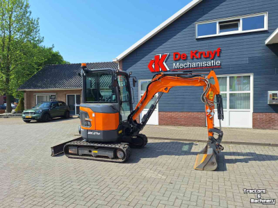 Mini pelleteuse Doosan DX27Z-7