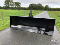 Lame niveleuse  Jochemsen Machines Frontschuif Frontgewicht Frontbumper