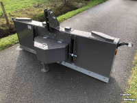 Lame niveleuse  Jochemsen Machines Frontschuif Frontgewicht Frontbumper