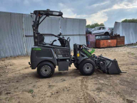 Chargeuse sur pneus WCM L1580e