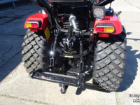 Tracteur Captain Compact tractor 263H .