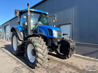 Tracteur New Holland TS 100 A Lestrekker