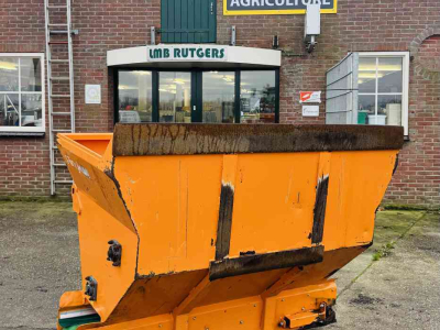 Distributeur de paille pour des logettes Flingk KSS1500