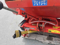 Distributeur d‘engrais Kuhn ADS 401 kunstmeststrooier boomgaard strooier