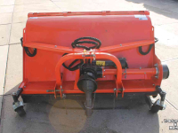Rotobroyeur Boxer LOW160 klepelmaaier met hydraulische laaglossende opvangbak