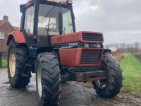 Tracteur Case 845 XLA