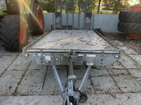 Remorque automobile jusqu’ à 3500 Kg Saris Sara 2051 machine transporter