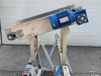 Convoyeur élévateur  Opvoerband 800X400 OPVOERBAND ELEVATOR BELT FÖRDERBAND STEIGBAND