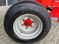 Distributeur d‘engrais Kuhn Kunstmeststrooier C ZSB