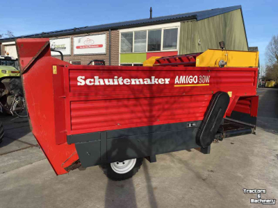 Distributeur de fourrage en bloc Schuitemaker Schuitmaker Amigo 30W Blokkenwagen