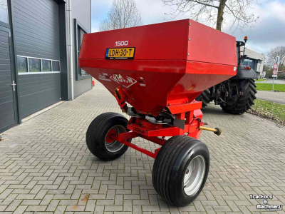 Distributeur d‘engrais Kuhn Kunstmeststrooier C ZSB