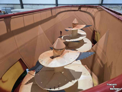Mélangeuse Verticale Strautmann Voerwagen