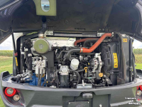 Pelles sur pneus Bobcat E57W