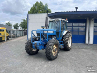 Tracteurs anciens Ford 8210 gen2