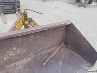 Transport godets de tracteur Peecon tb180