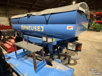 Semoir Pneusej  FT1 front zaaitank met gewicht