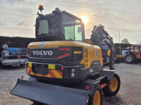 Pelles sur pneus Volvo EW60E