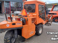 Désherbeuse à brosse rotative Nimos onkuid borstelmachine porterii