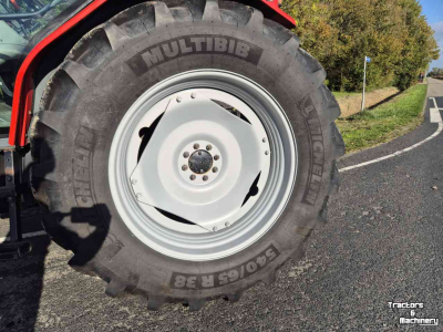 Tracteur Massey Ferguson 4235 Dyna-Shift