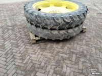 Roues, Pneus, Jantes, Barillets Jumelage  300/95R46 steek 140/205/8