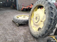 Roues, Pneus, Jantes, Barillets Jumelage  300/95R46 steek 140/205/8
