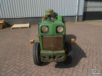 Tracteur pour vignes et vergers John Deere 1030 vu