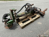 Désherbeuse à brosse rotative Ransomes Ransomes- Nimos borstelarm