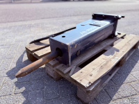 Mini pelleteuse Eurograb SH 200 M Sloophamer 1500 / 3000 kg