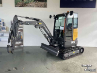 Mini pelleteuse Volvo ECR25D