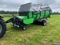 Autochargeuse Stolpen Stolpen 8.28     ( Deutz-fahr - Vicon )